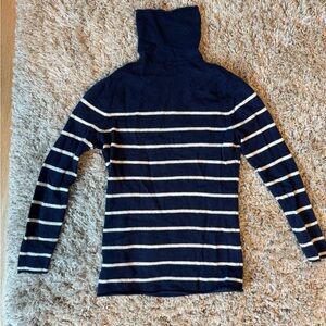 Halogen Cashmere Blend Funnel Neck Fitted Sweater, size small